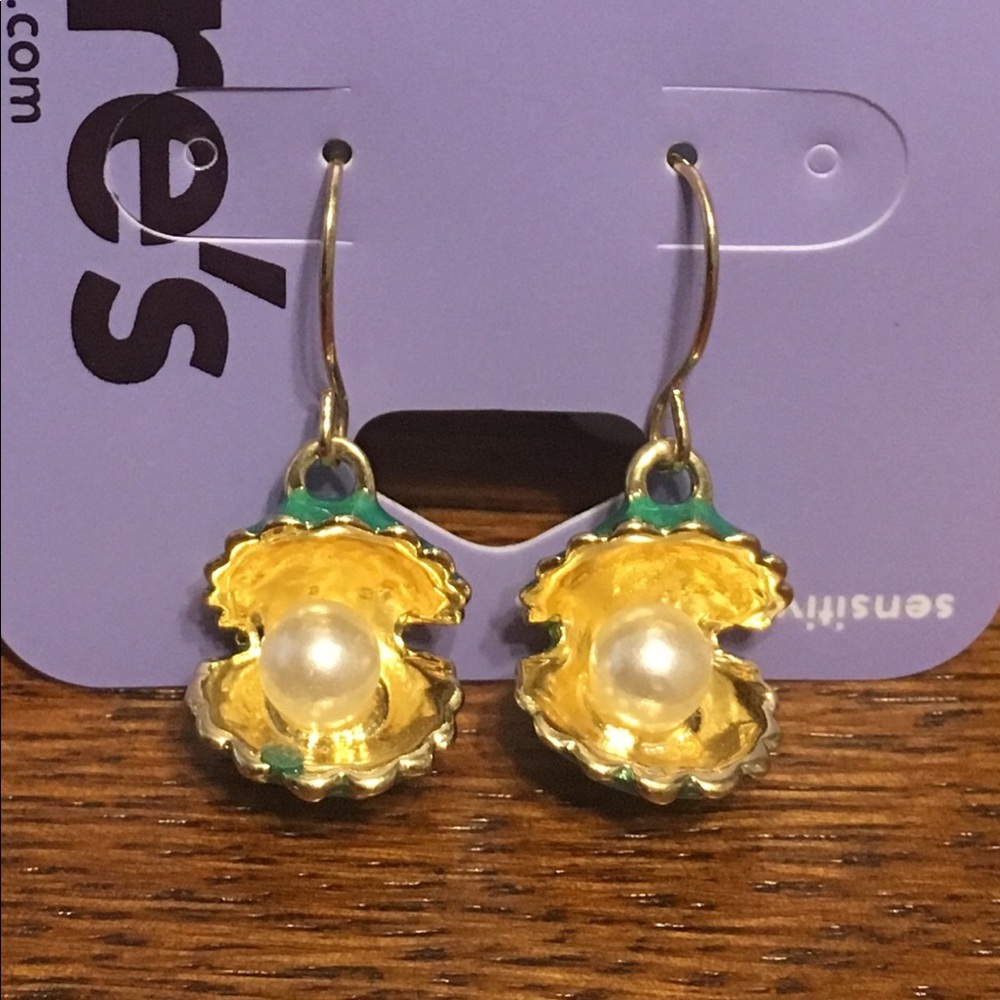 Claire’s earrings